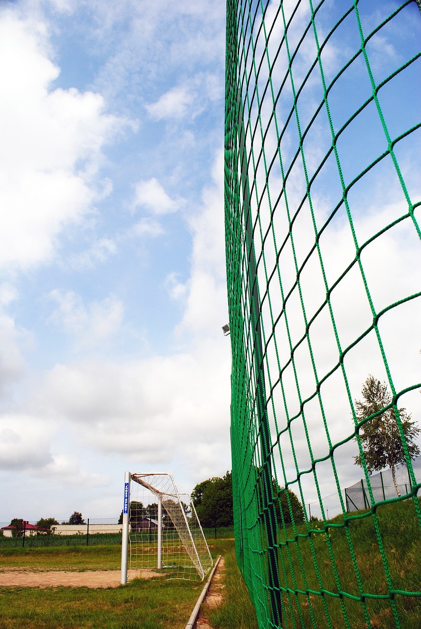 主优化词：塞维利亚客场几百强敌，表现出色